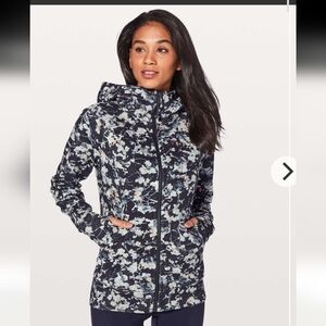 Lululemon Scuba Hoodie Light Cotton Fleece Size 4